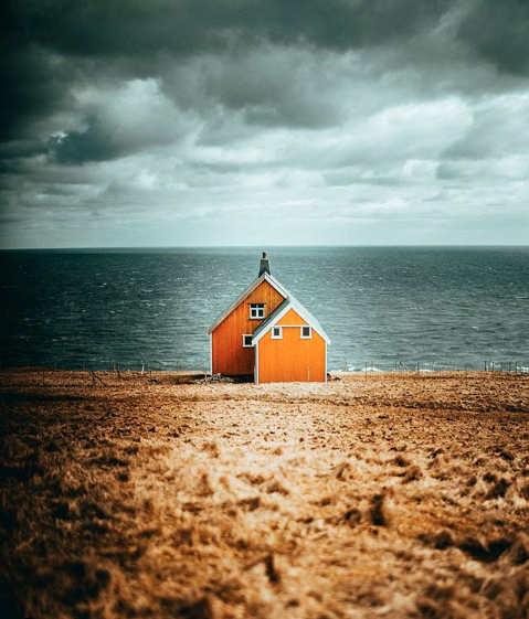 @gilli.photography Gilli Brend í Hoyvík Fylgjarar: 1.000+ Gilli er fotografur og leggur vakrar og professionellar myndir út, sum hann tekur ymsastaðni í Føroyum