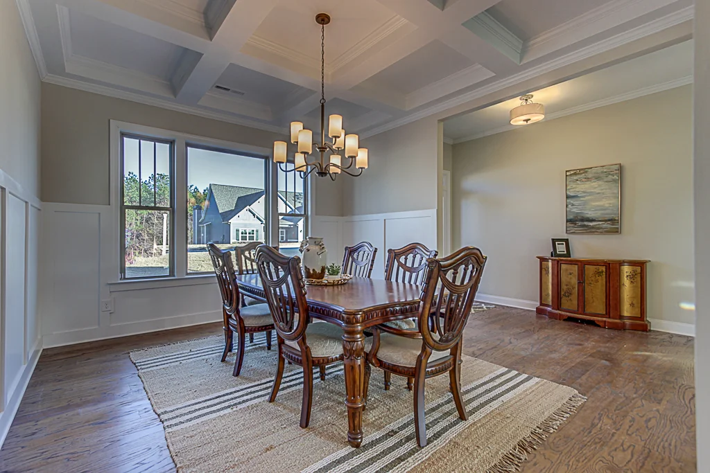 IMG_3017_18_19_20_21_22Real-Estate01.jpg