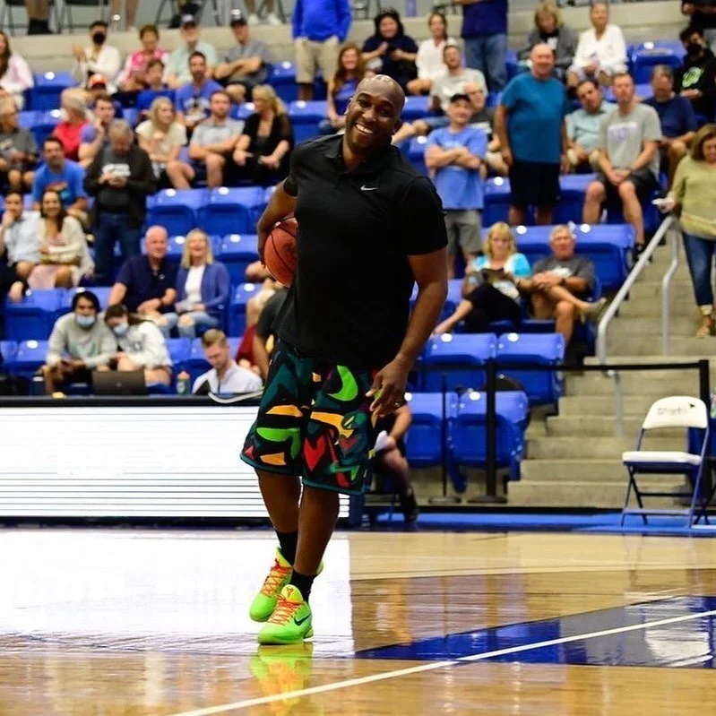 Thankful for the many opportunities this game has provided. God is great! Much success to @nsu_mbasketball #1 in the nation! 📸 by @photoyou4life #elite8 #peakhoops