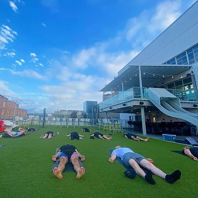 Join us this weekend for Mindful Flow @plantriversidedistrict Electric Moon roof-top ✨ Friday, Saturday and Sunday mornings at 8:00am! 
📷 @emilyannpolonus 
.
.
#newyoganow #nyncommunity #rooftopyoga #yoga #savannahgeorgia #savannahyoga #plantriversi