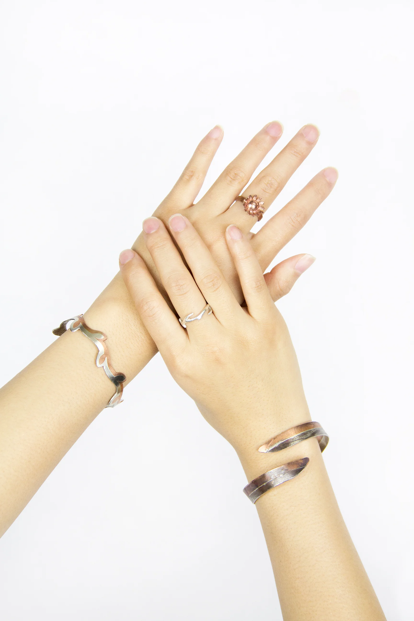 NaturalMetalHand2_150.jpg