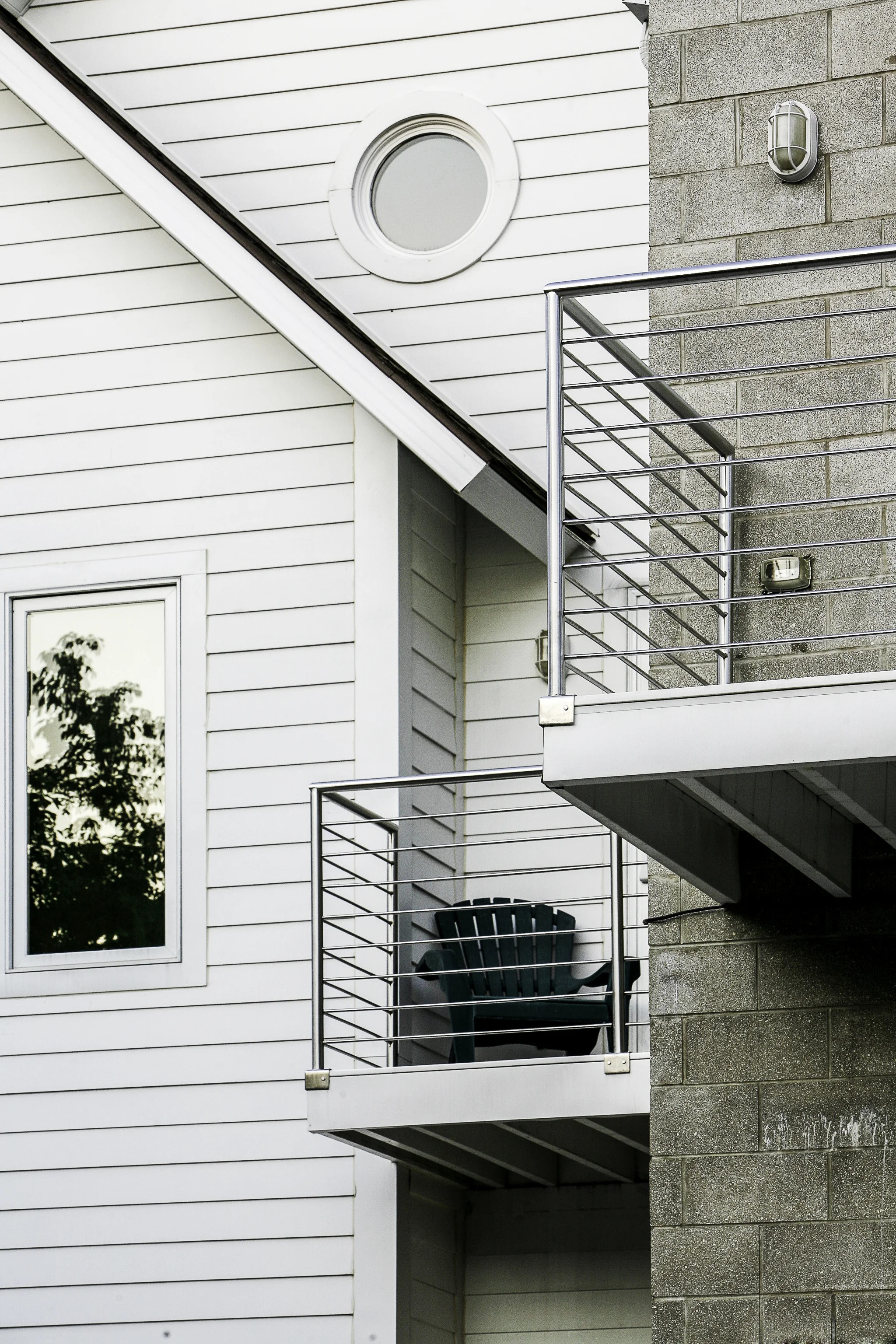 311 STREET BALCONIES - OOMBRA ARCHITECTS