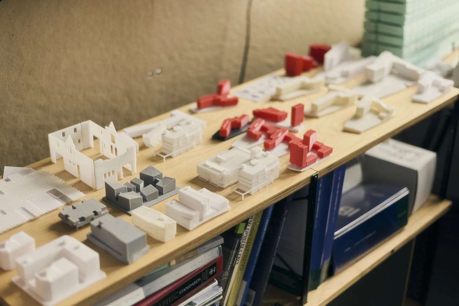 OOMBRA office and model