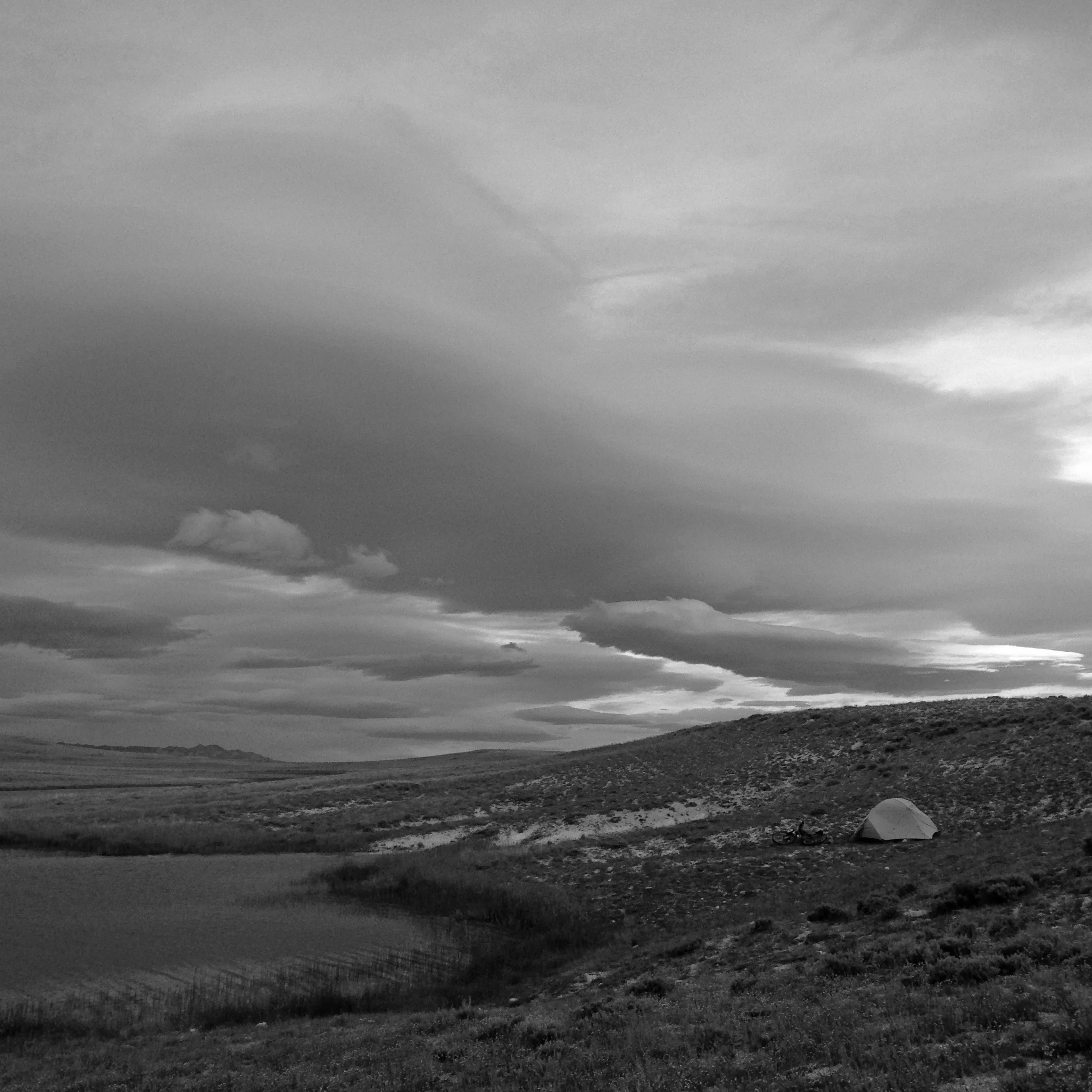 2017-06-16 20.32.28_bw.jpg