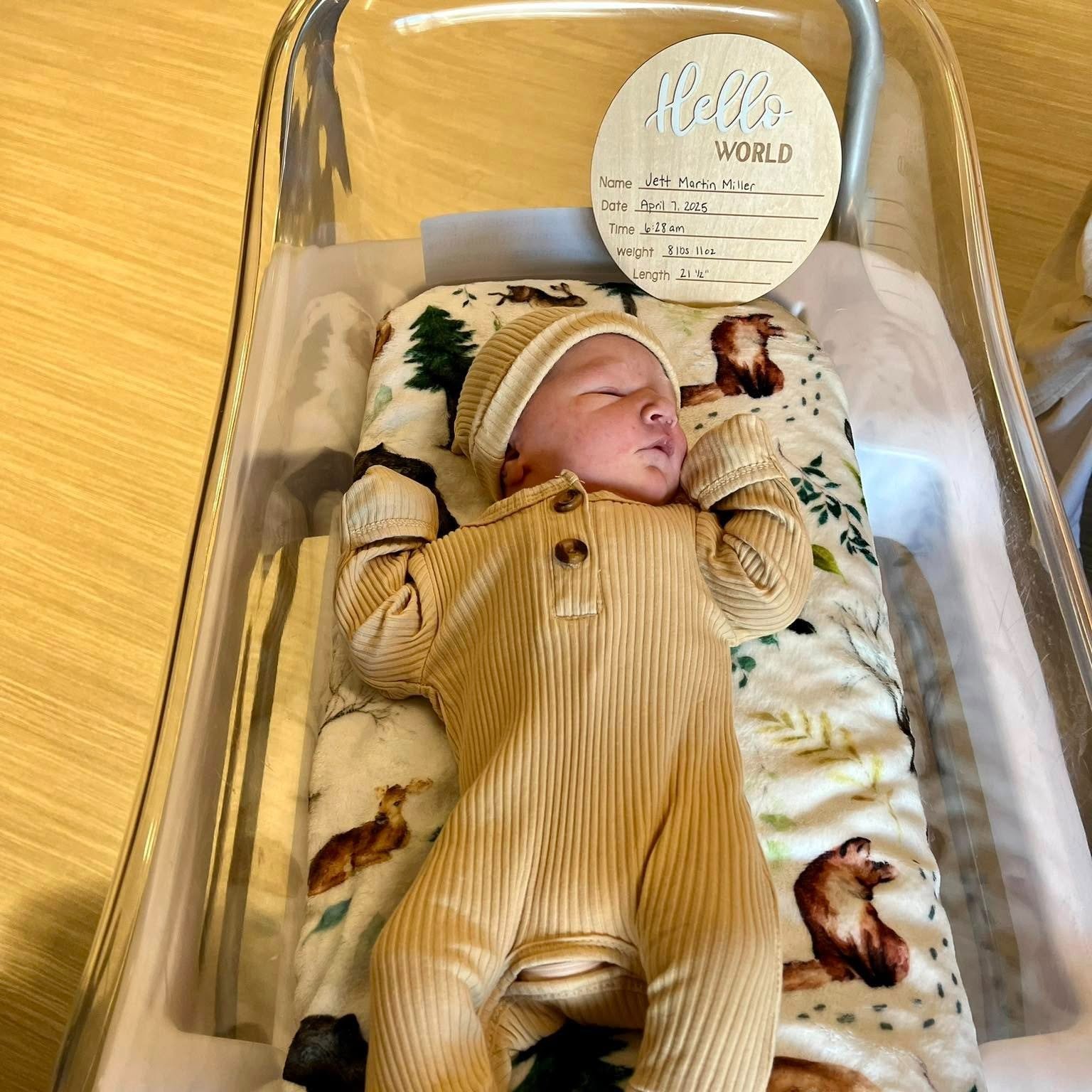 We are happy to share that Lauren Miller and Caleb have welcomed their son, Jet Miller, into the world. 

Please join us in congratulating them on their new arrival! 💙💙
