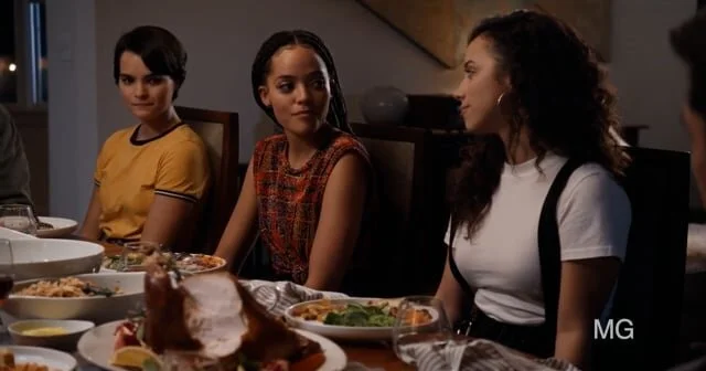 Trinkets 107 :: "Same Time Last Year" - Thanksgiving Dinner