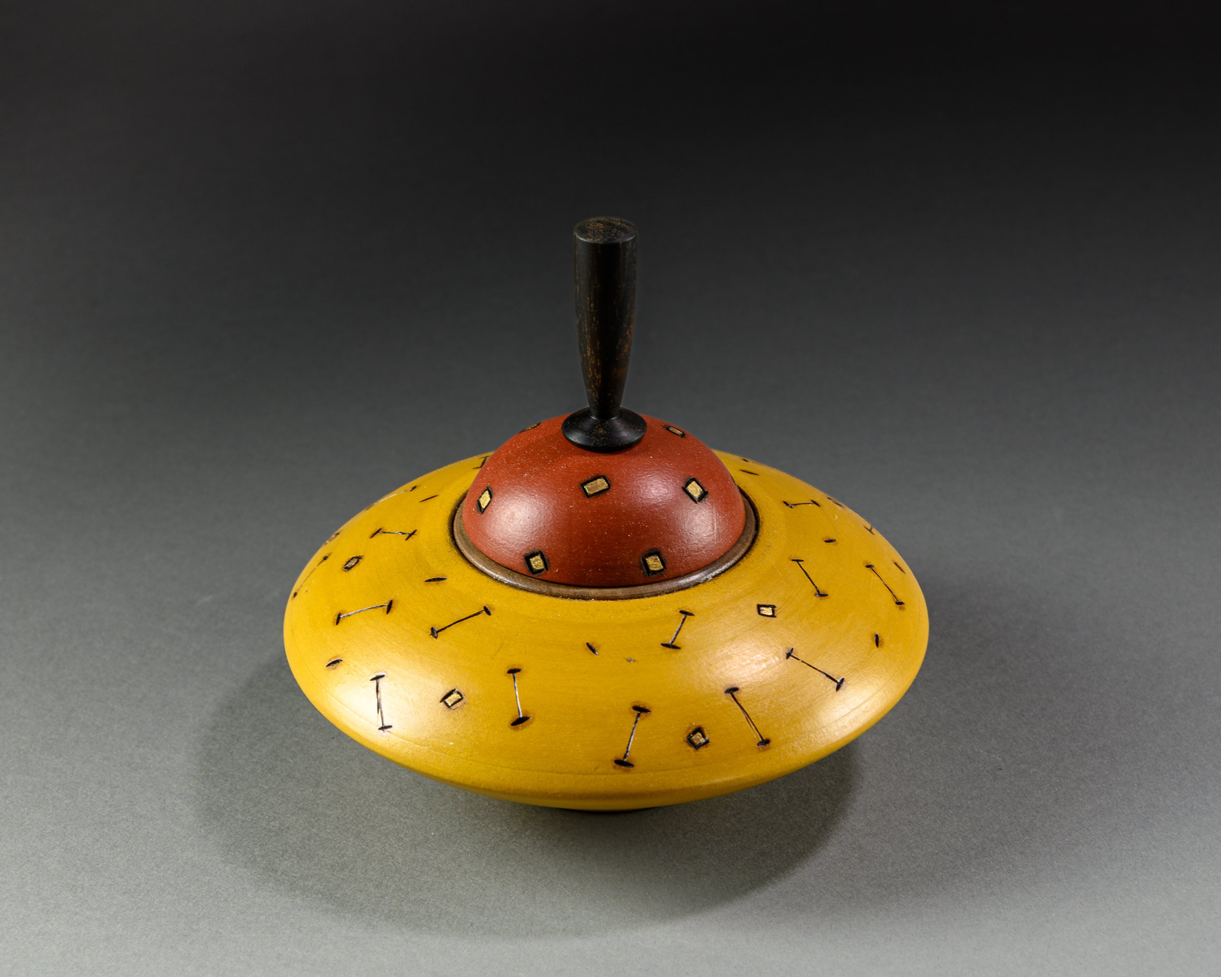 Yellow_and_Red_UFO_Box-3.jpg