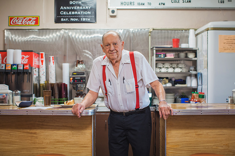 2016NOV11_CONEYISLANDHOTDOG_MFPB2629 copy.jpg