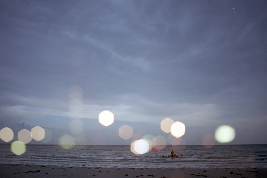 img345 sanibel water bokeh copy.jpg