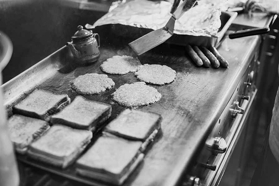 2016NOV11_CONEYISLANDHOTDOG_MFPB2482 copy.jpg