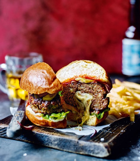 Melt-in-the-middle Mozzarella Burger