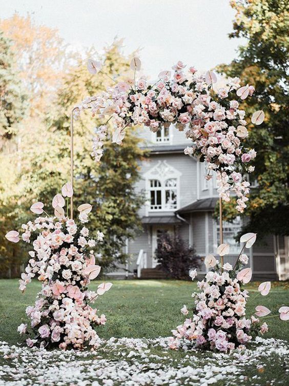 Lovely Pink - https://www.pinterest.ca/pin/247205467030598378/