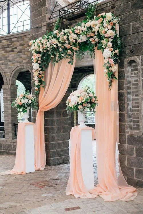 Feeling very peachy with this stunning entrance way or backdrop (multipurpose) is a fabulous option if you don’t love how bright Coral can be, still a very lovely and pretty colour that looks just as great. https://www.pinterest.ca/pin/692639617670258520/