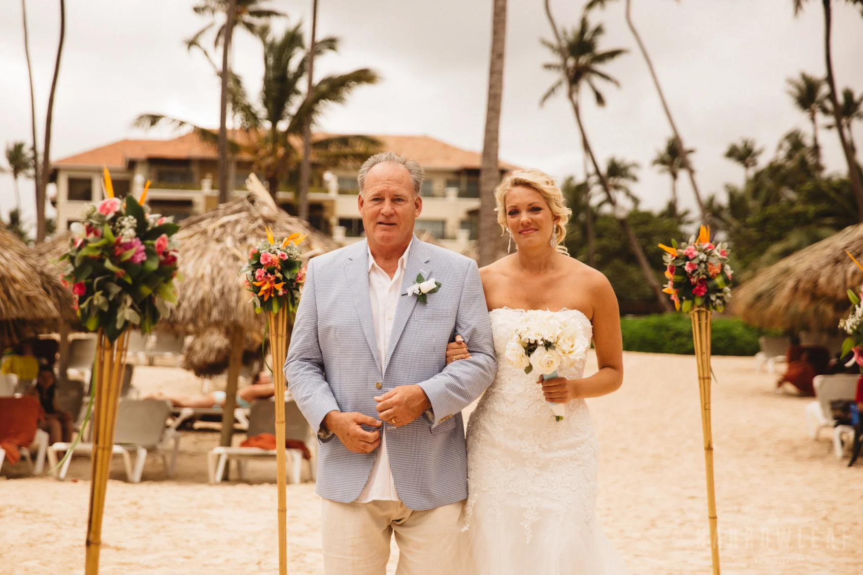 punta-cana-dominican-republic-destination-wedding-beach-ceremony-6731.jpg