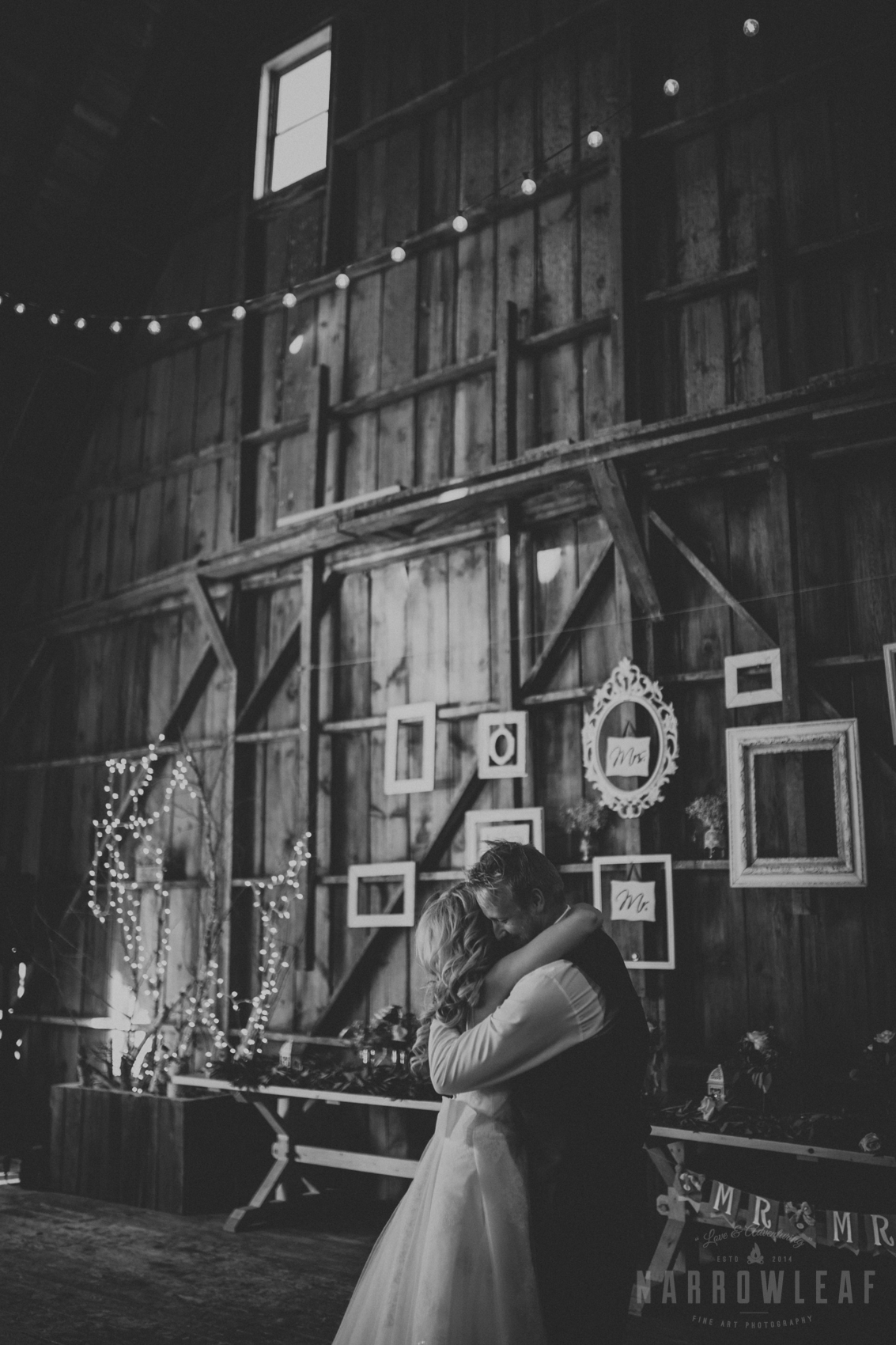 wedding-photography-dellwood-barns-mn-7733.jpg