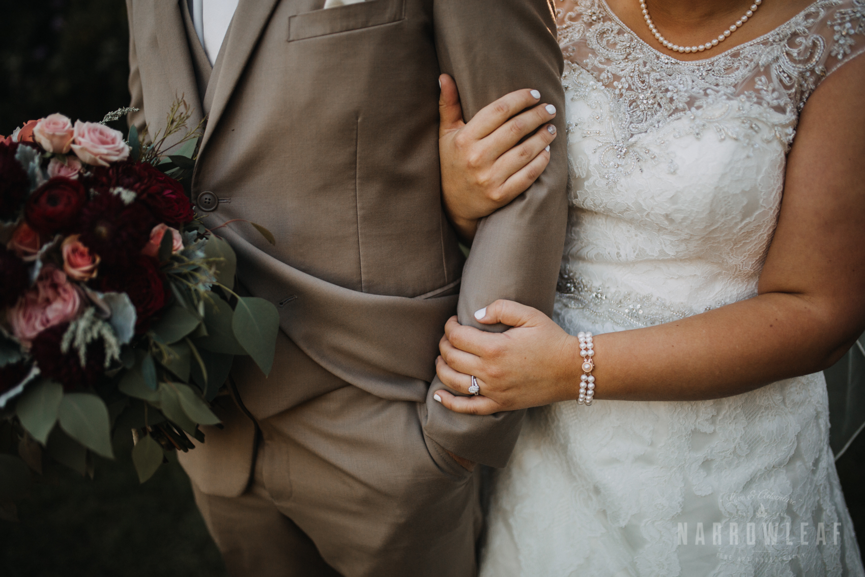 bride-groom-florian-gardens-summer-wedding-wisconsin-115.jpg