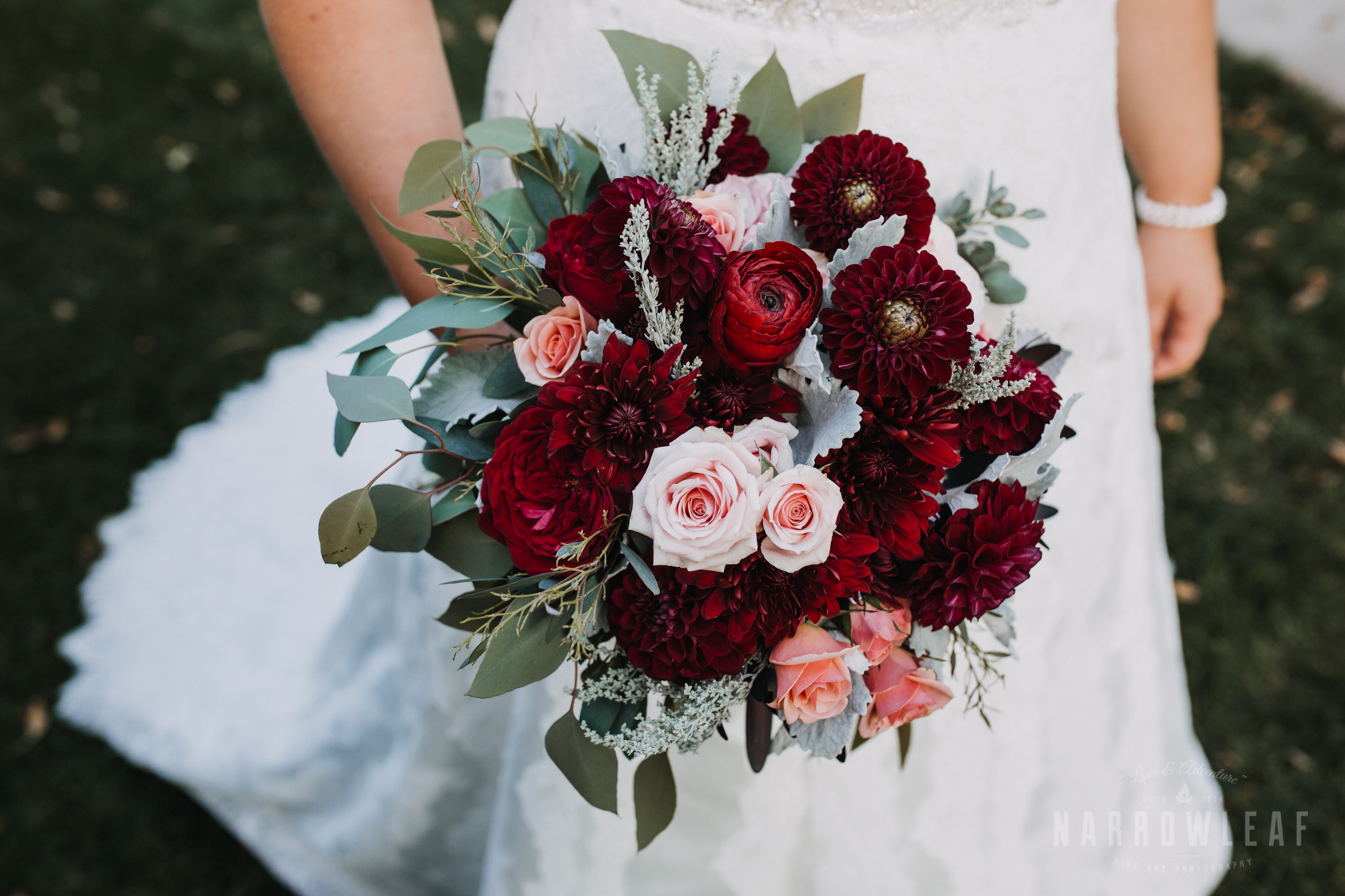 bride-groom-florian-gardens-summer-wedding-wisconsin-126.jpg