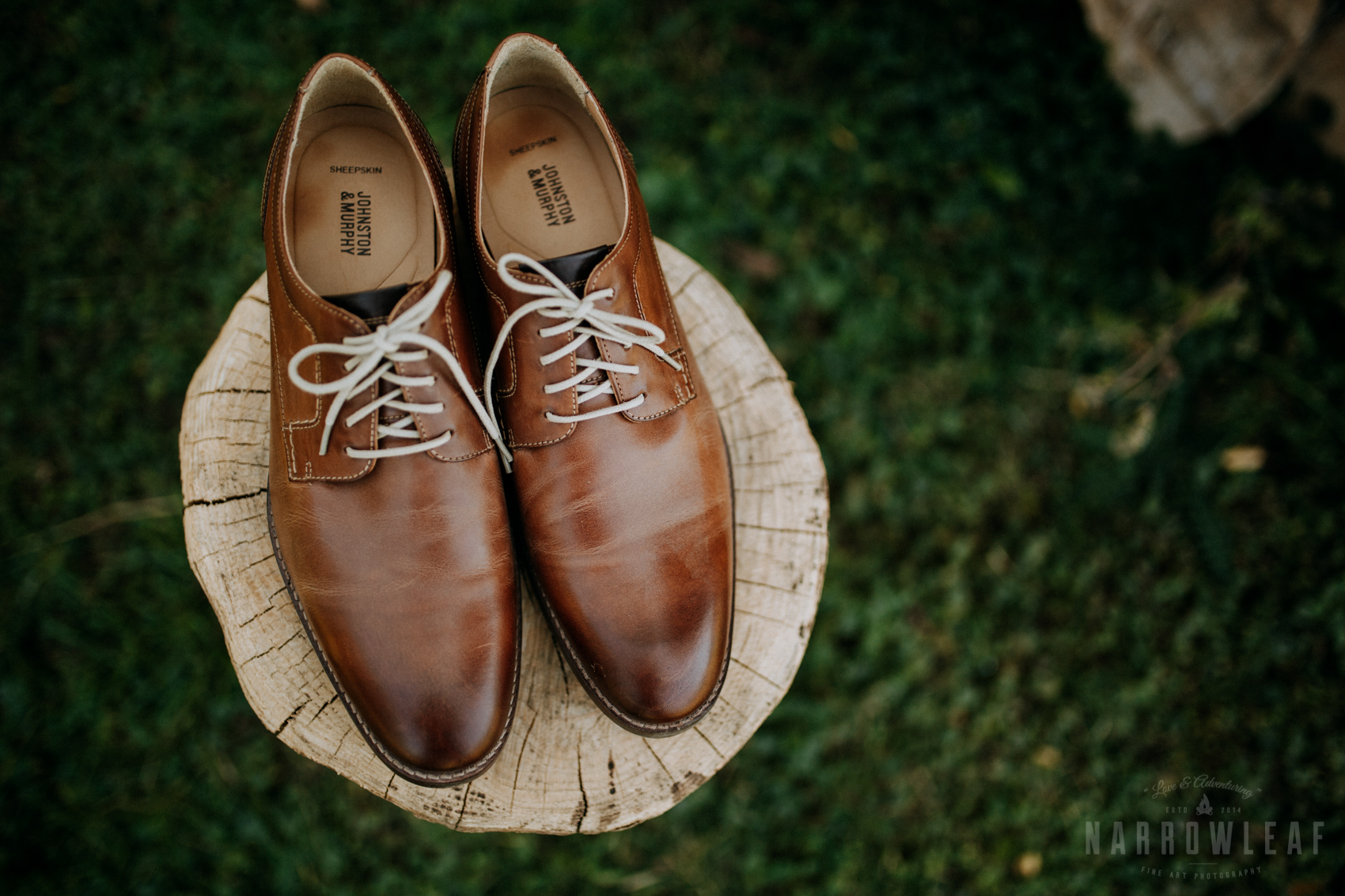 classy-groom-details-on-log-pile-leather-shoes-33.jpg