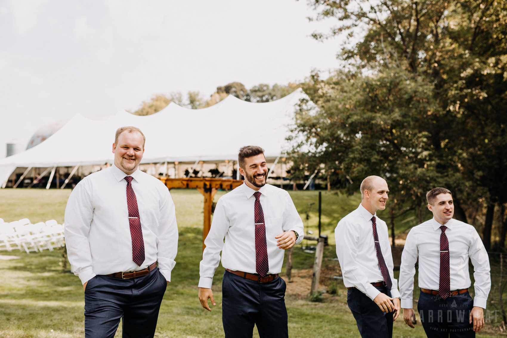 navy-blue-white-groomsmen-in-south-haven-mn-35.jpg