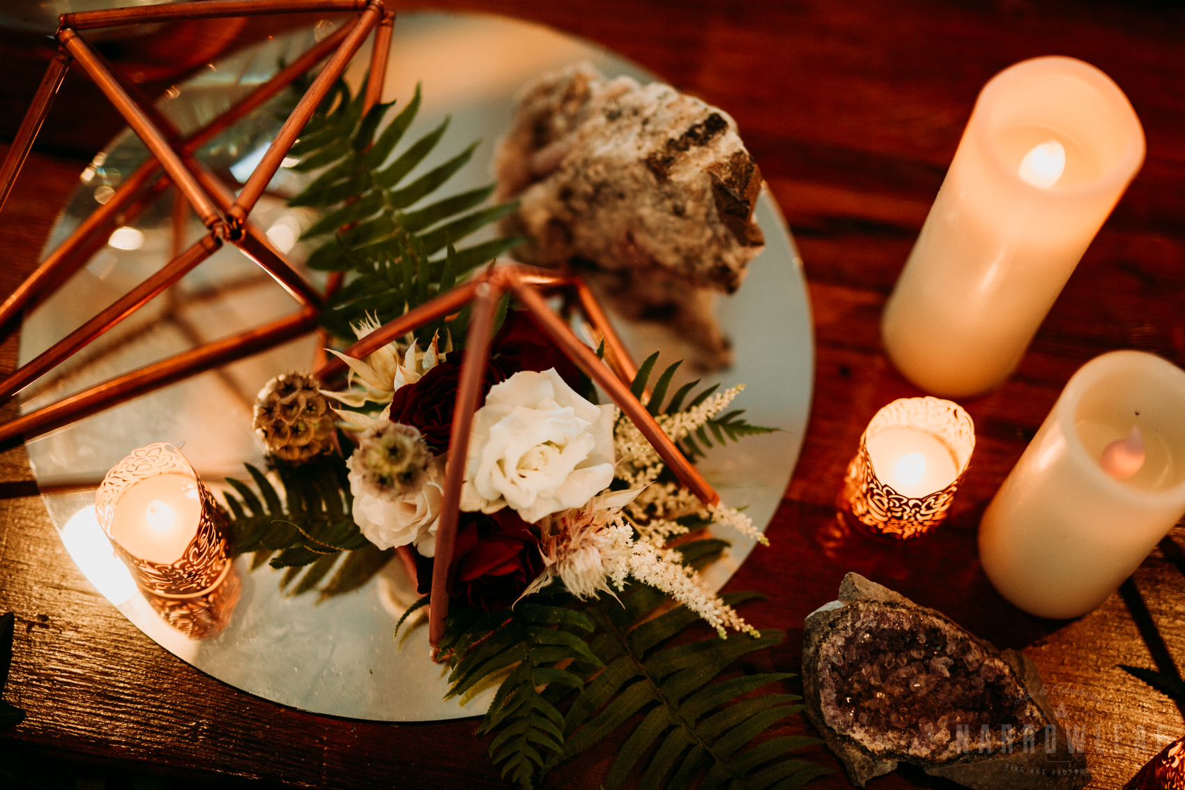 boho-floral-and-copper-wire-amethyst-geode-inspired-wedding-table-decor-candles--3.jpg