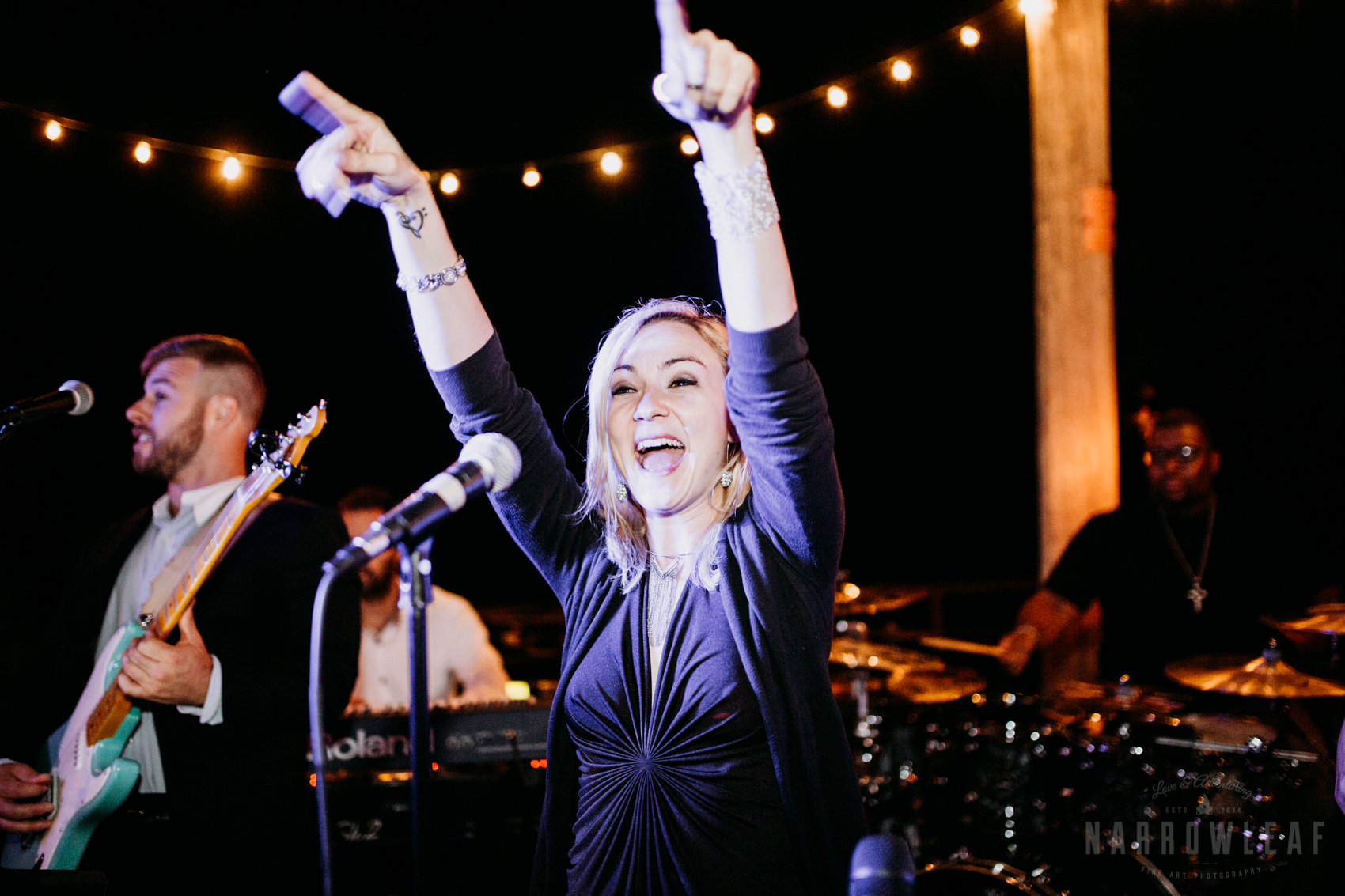 live-band-playing-outdoor-wedding-reception-at-burlap-and-bells-wi-5.jpg