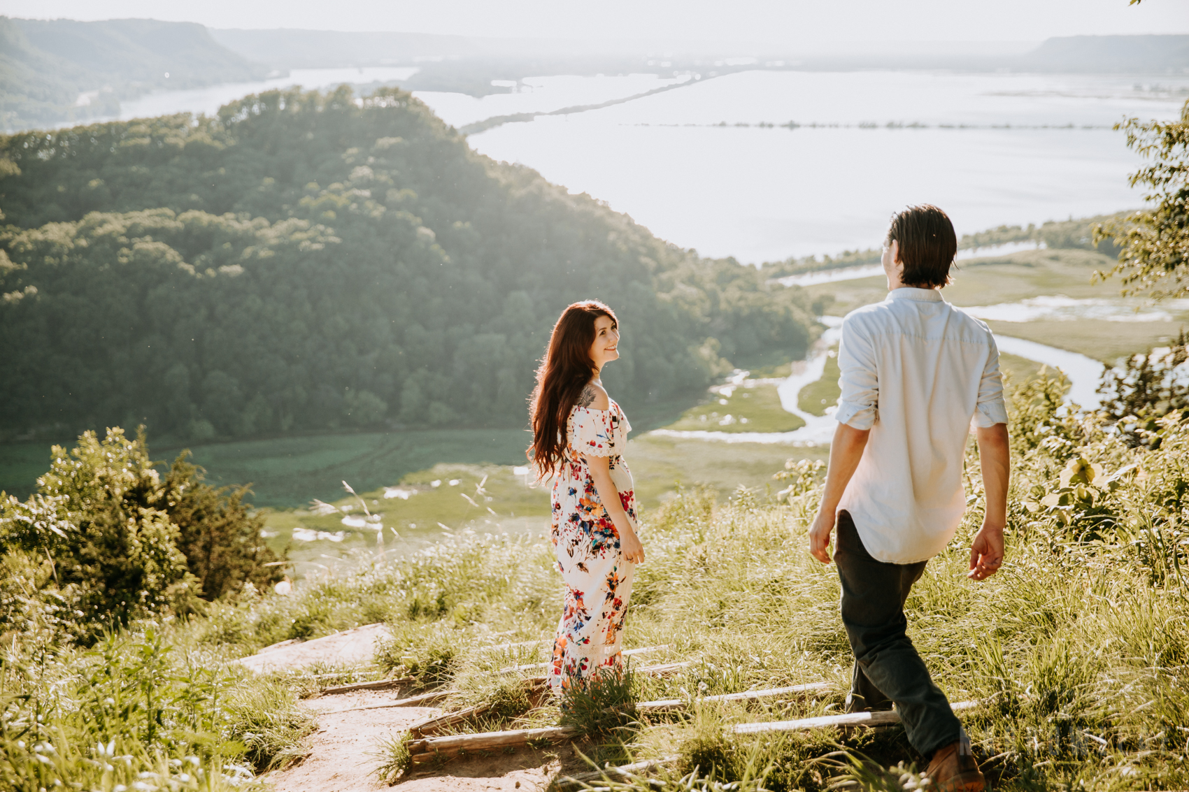 Perrot-state-park-woodsy-engagement-NarrowLeaf-love-and-adventure-Photography-13.jpg