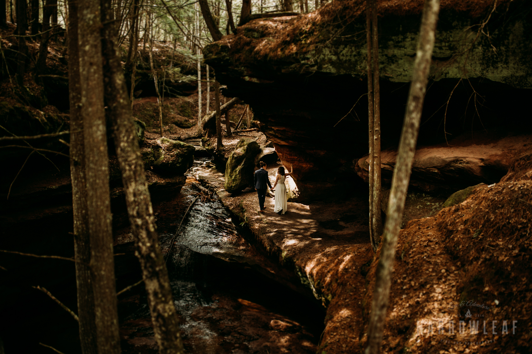 moody-lake-superior-hiking-adventure-elopement-NarrowLeaf-Photography-6743.jpg