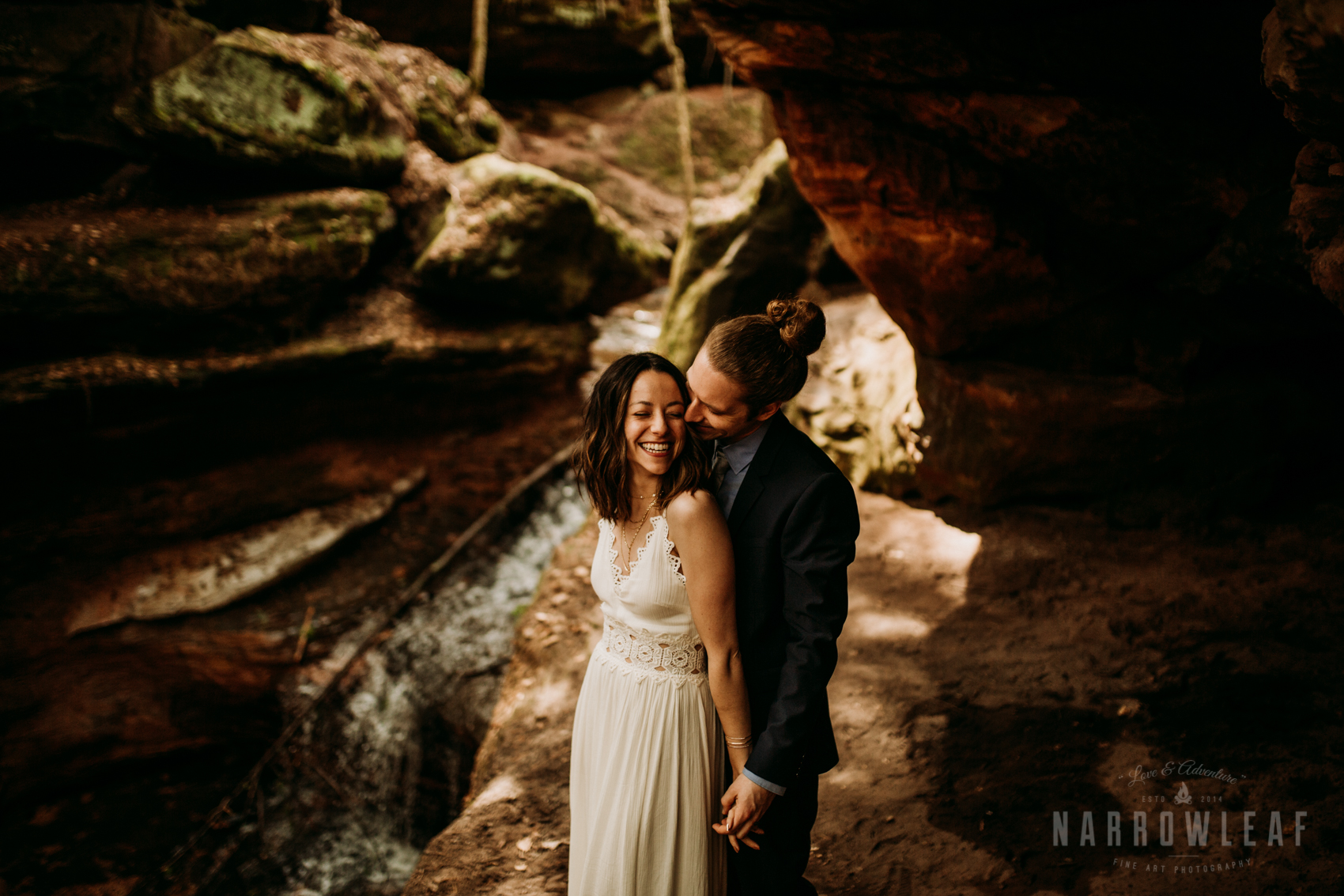 moody-lake-superior-hiking-adventure-elopement-NarrowLeaf-Photography-6849.jpg