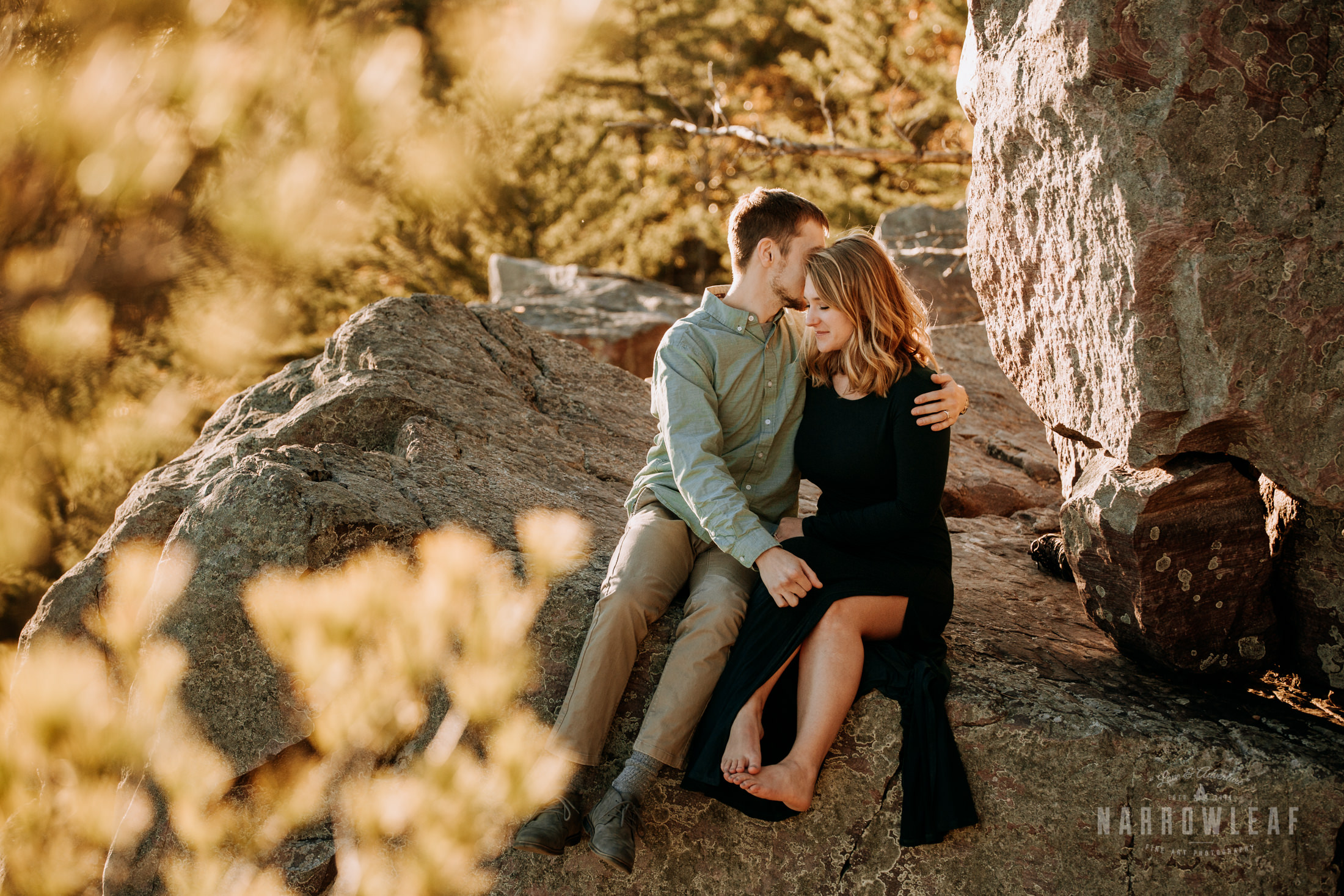 wisconsin-hiking-engagement-photographer-devils-doorway-rock-formation-Narrowleaf_Love_and_Adventure_Photography-9833.jpg