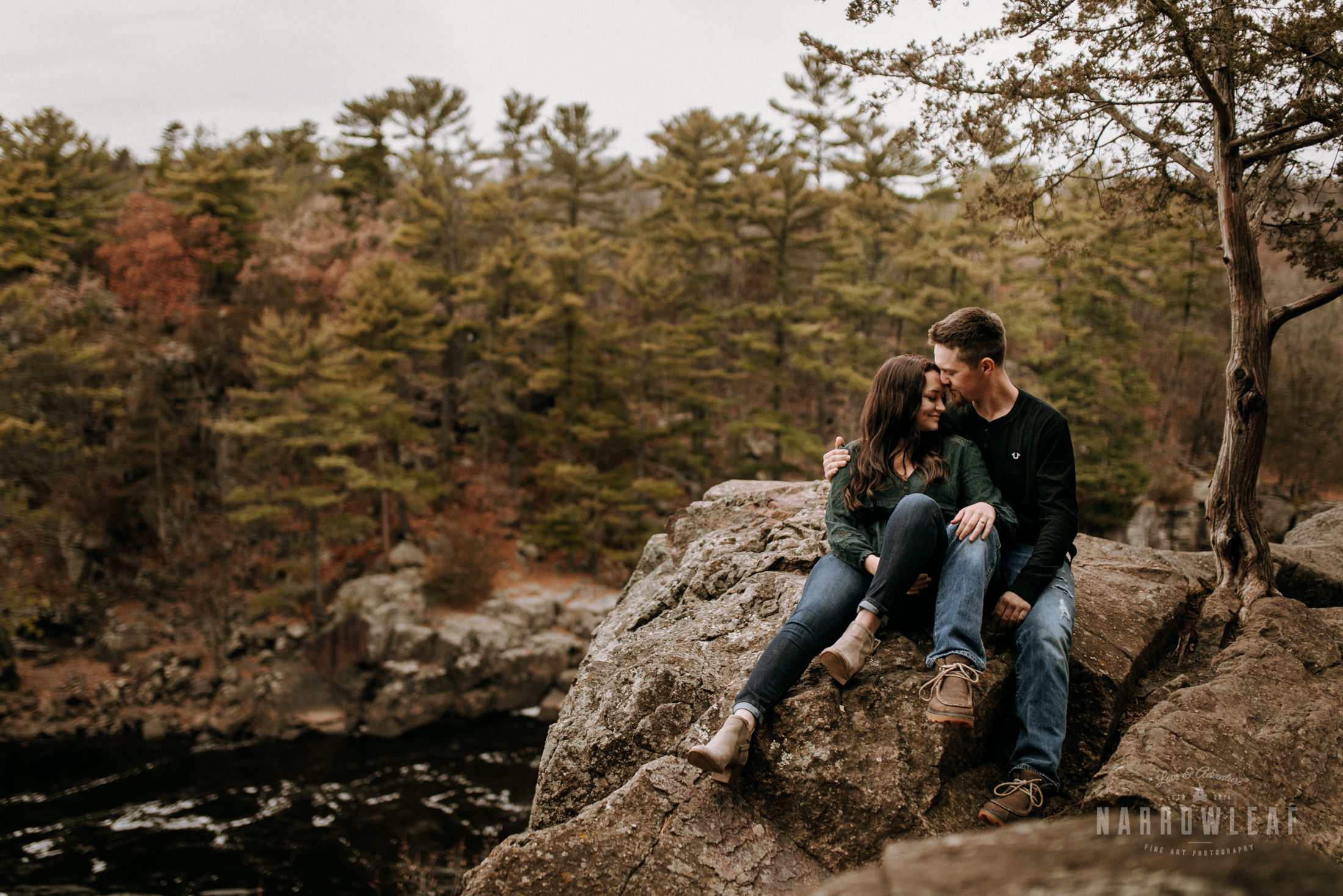 wisconsin-engagement-photographer-Narrowleaf_Love_and_Adventure_Photography-0985.jpg