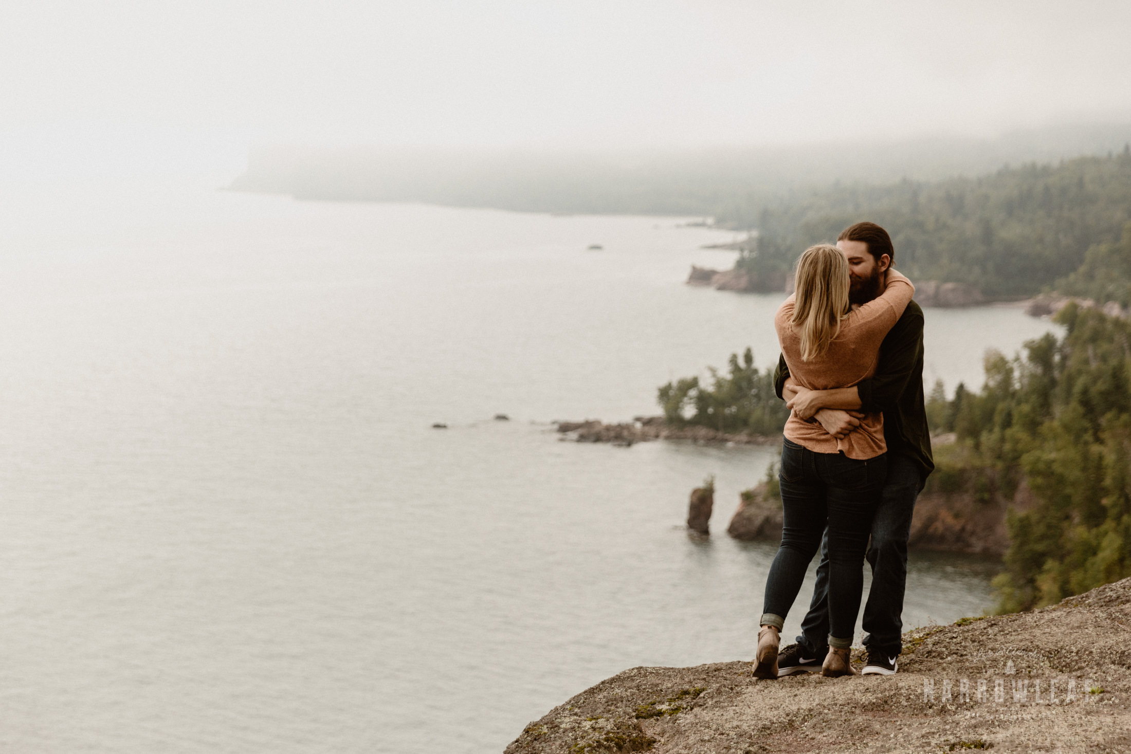 Minnesota-Hiking-Engagement-Photographer-Narrowleaf_Love_and_Adventure_Photography-Tettegouche-State-Park-7602.jpg