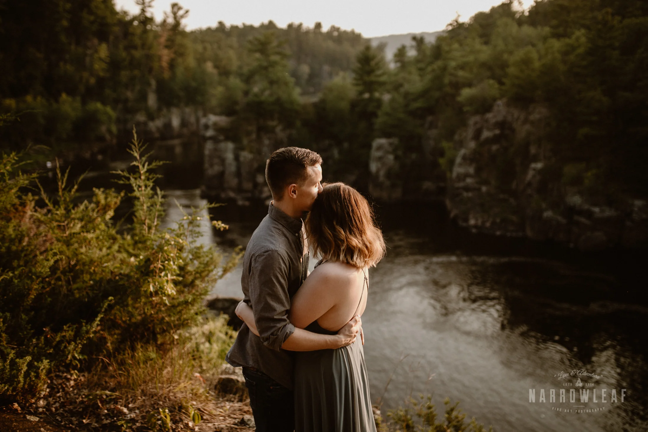 Wisconsin-wedding-adventure-photographer-Narrowleaf_Love_and_Adventure_Photography-1191.jpg