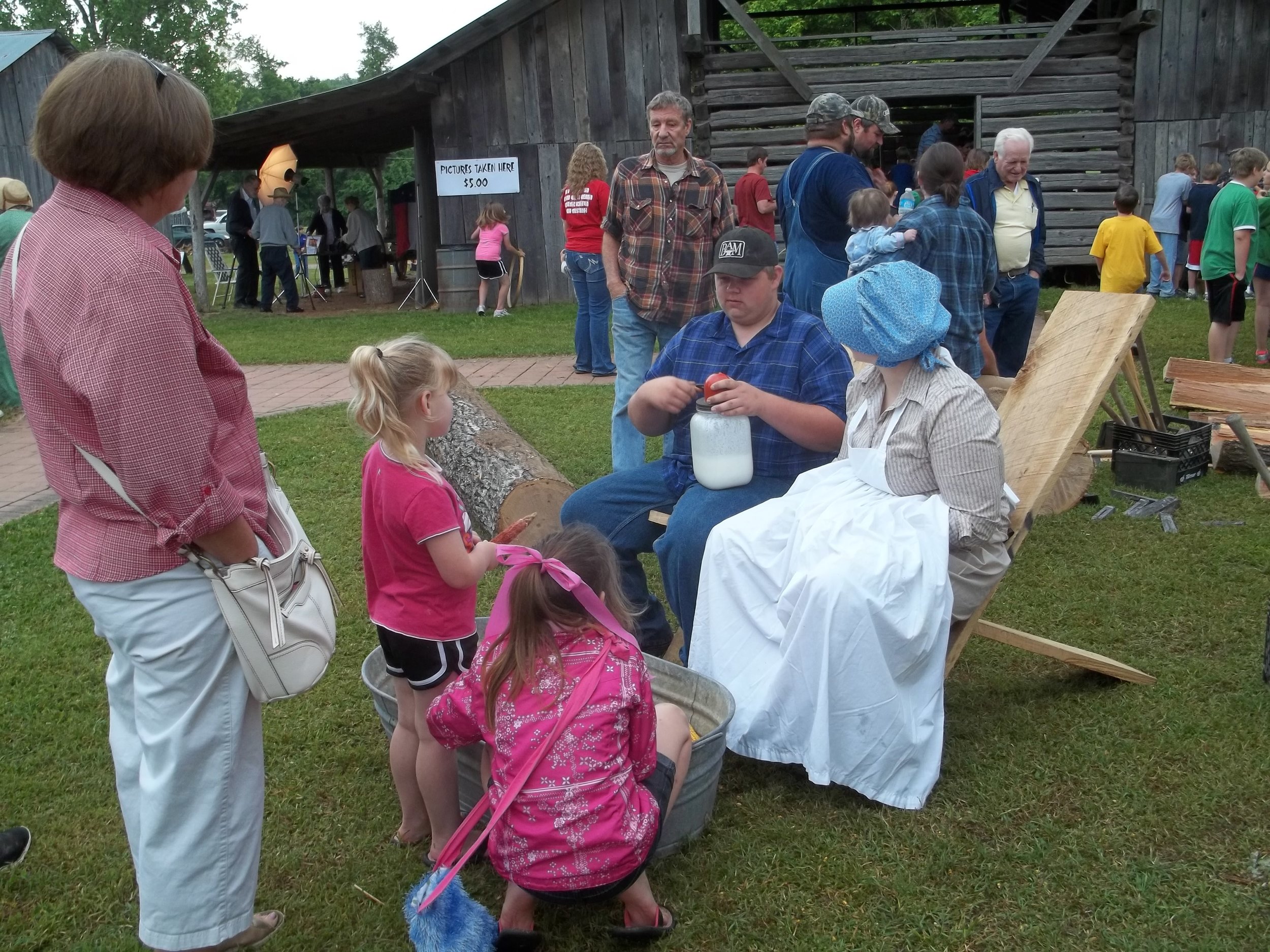 april 2012 civil war days at heritage homested 017.jpg