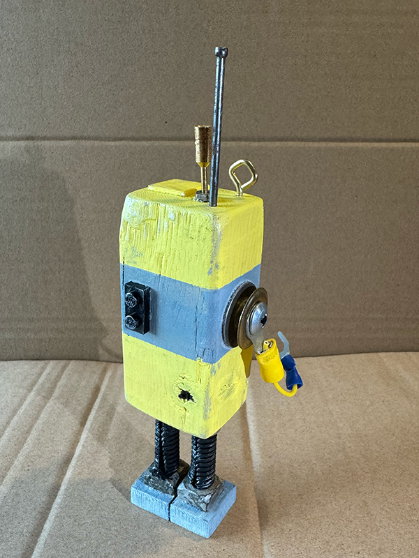 robot_0_yellow-3.png