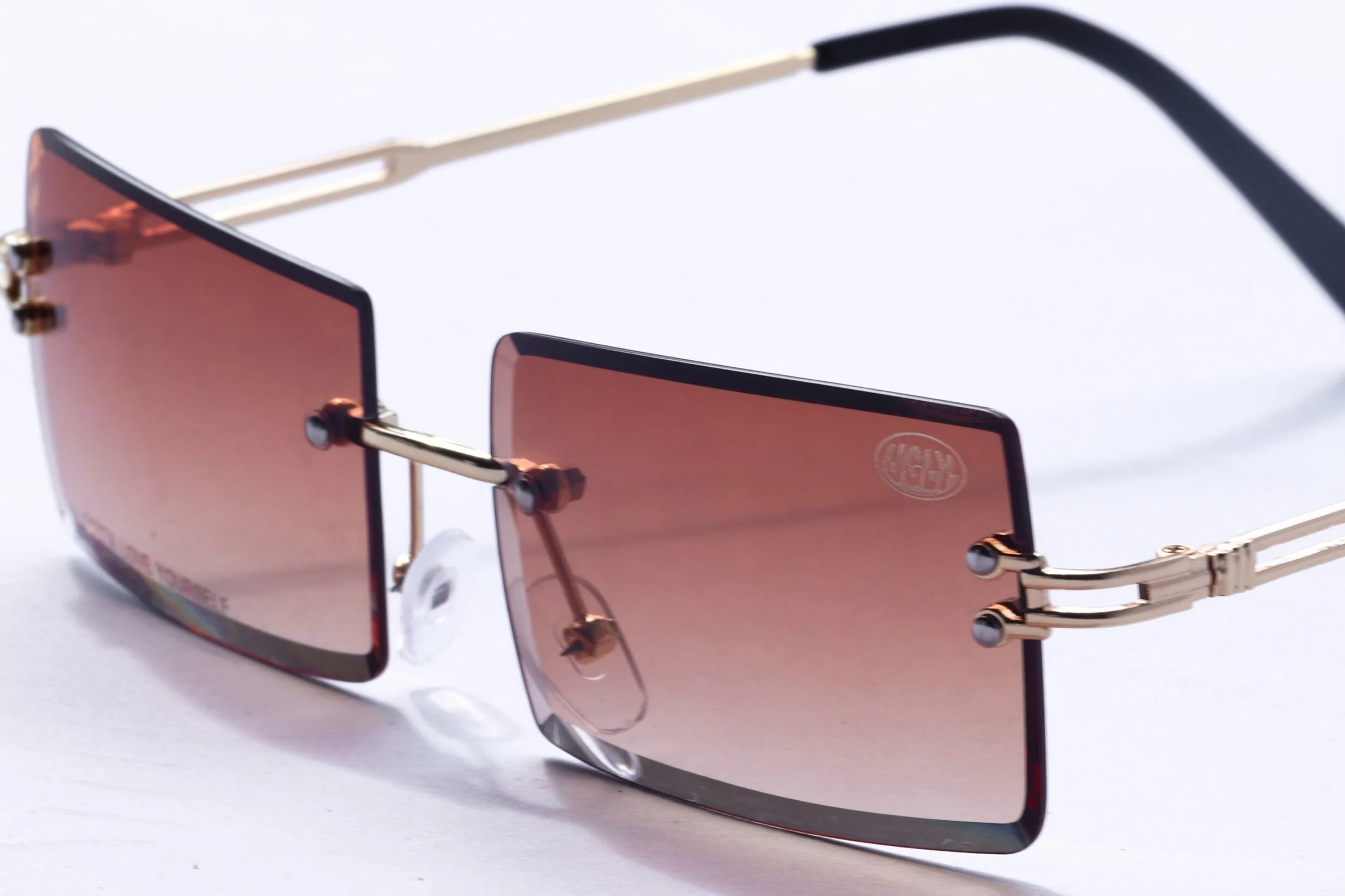 74F7A640-26A1-4C70-8511-BF58C27CAF45