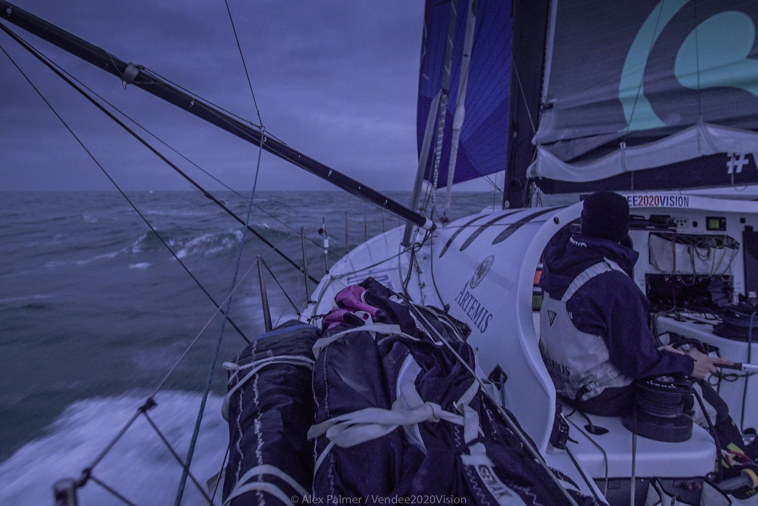 Breaking news: Repair under sail