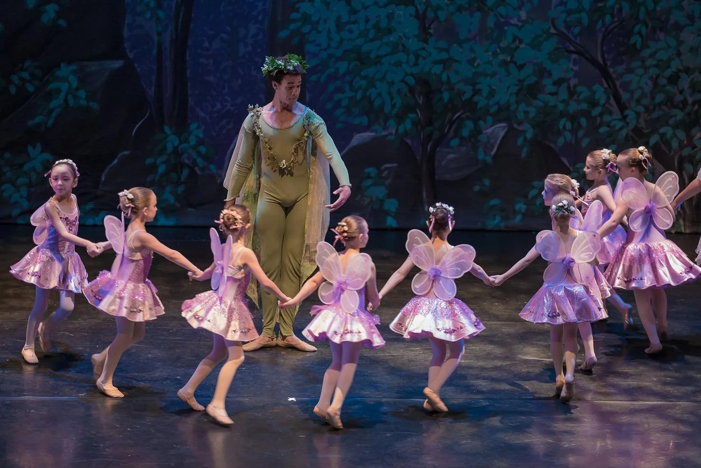 🌸✨ Celebrating International Fairy Day with a touch of magic from our youngest stars! ✨🌸
In honor of this whimsical day, we&rsquo;re spotlighting our enchanting repertory A Midsummer Night&rsquo;s Dream, featuring the talented children of our dance