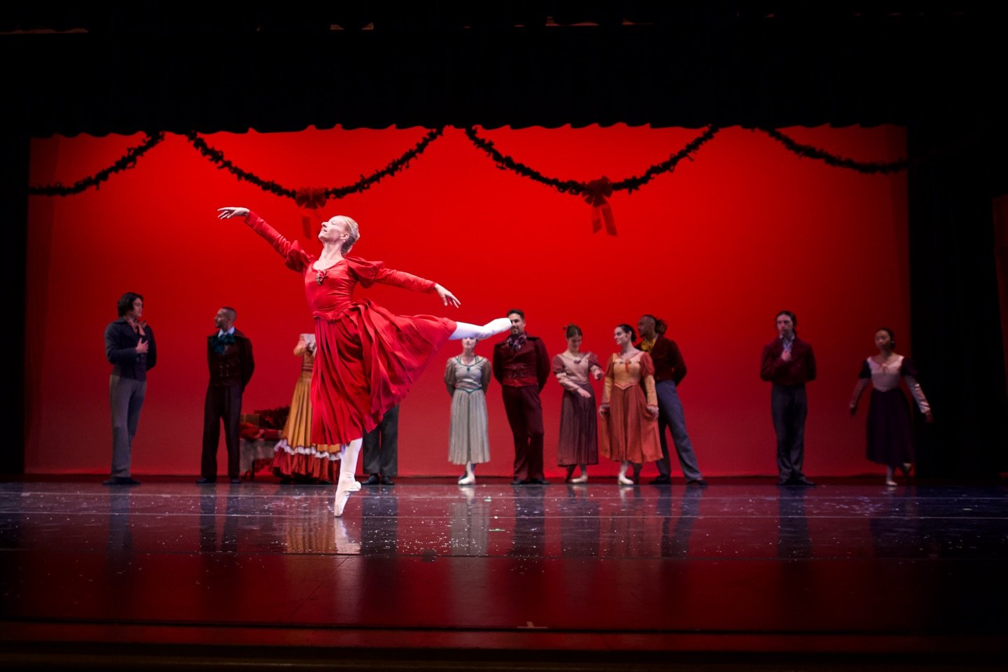 Lighting, sound, costumes, and countless cues: Friday night&rsquo;s tech rehearsal in motion! 

Photography courtesy of @mik_photos 

#showdayready