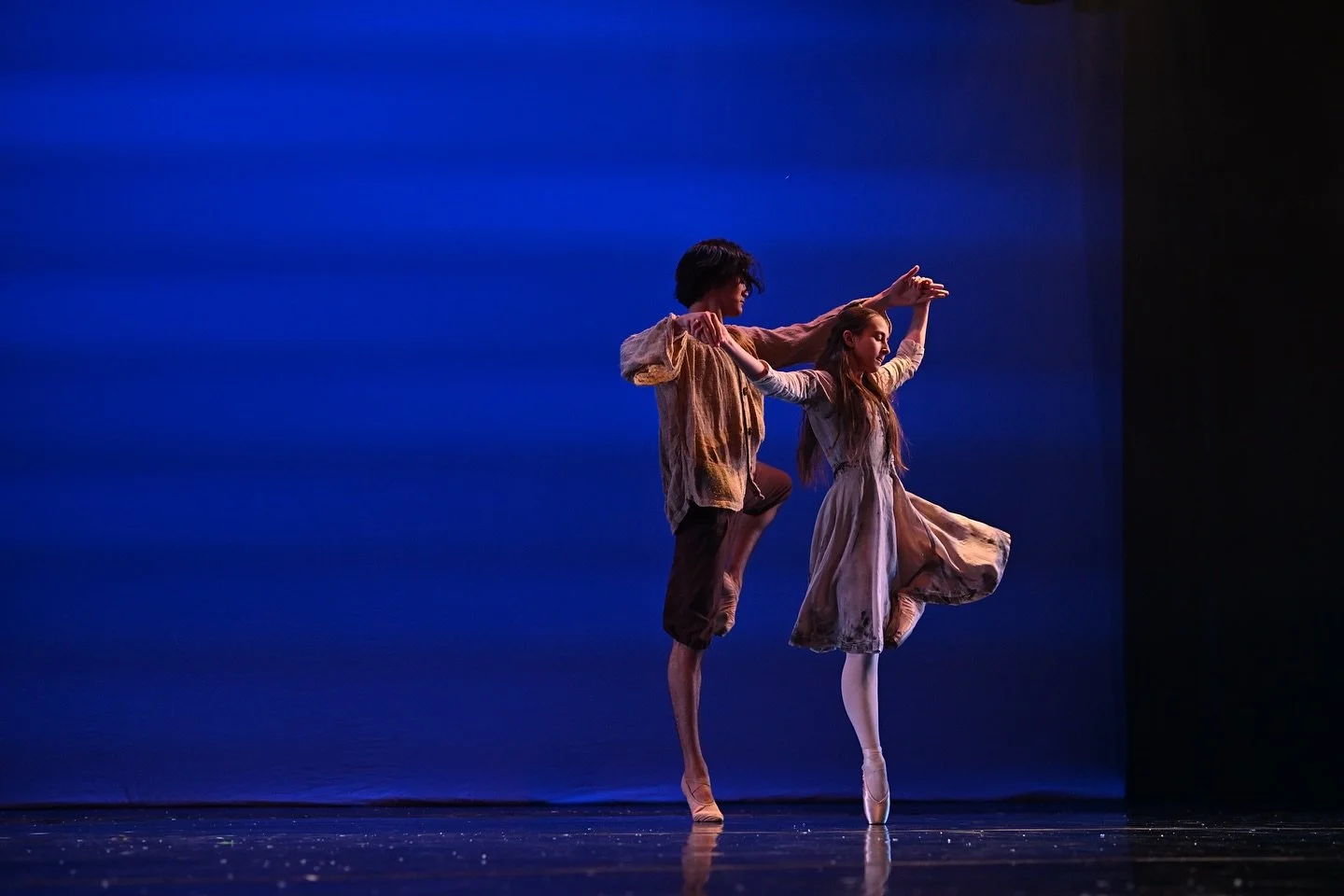 Dickens wrote to open our eyes with stories of hardship, courage &amp; hope. This World Children&rsquo;s Day, let&rsquo;s keep them open for every child who still needs empathy, fairness, safety, hope &amp; change! 

Photos courtesy of @mik_photos 

