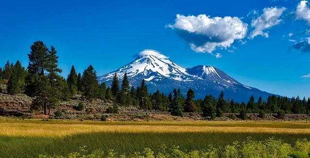 mount-shasta-1597721_640.jpg