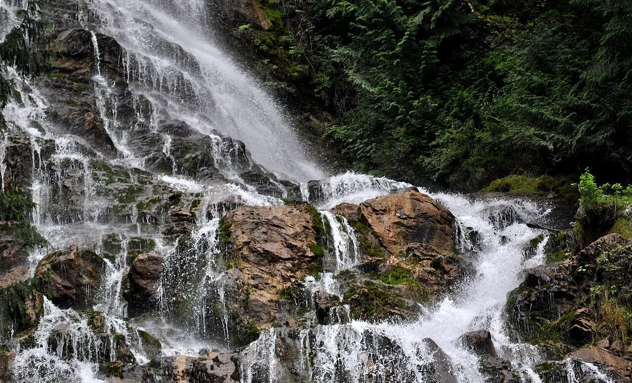 Cascadia, the Land of Falling Waters: The American Geographical Society on Substack