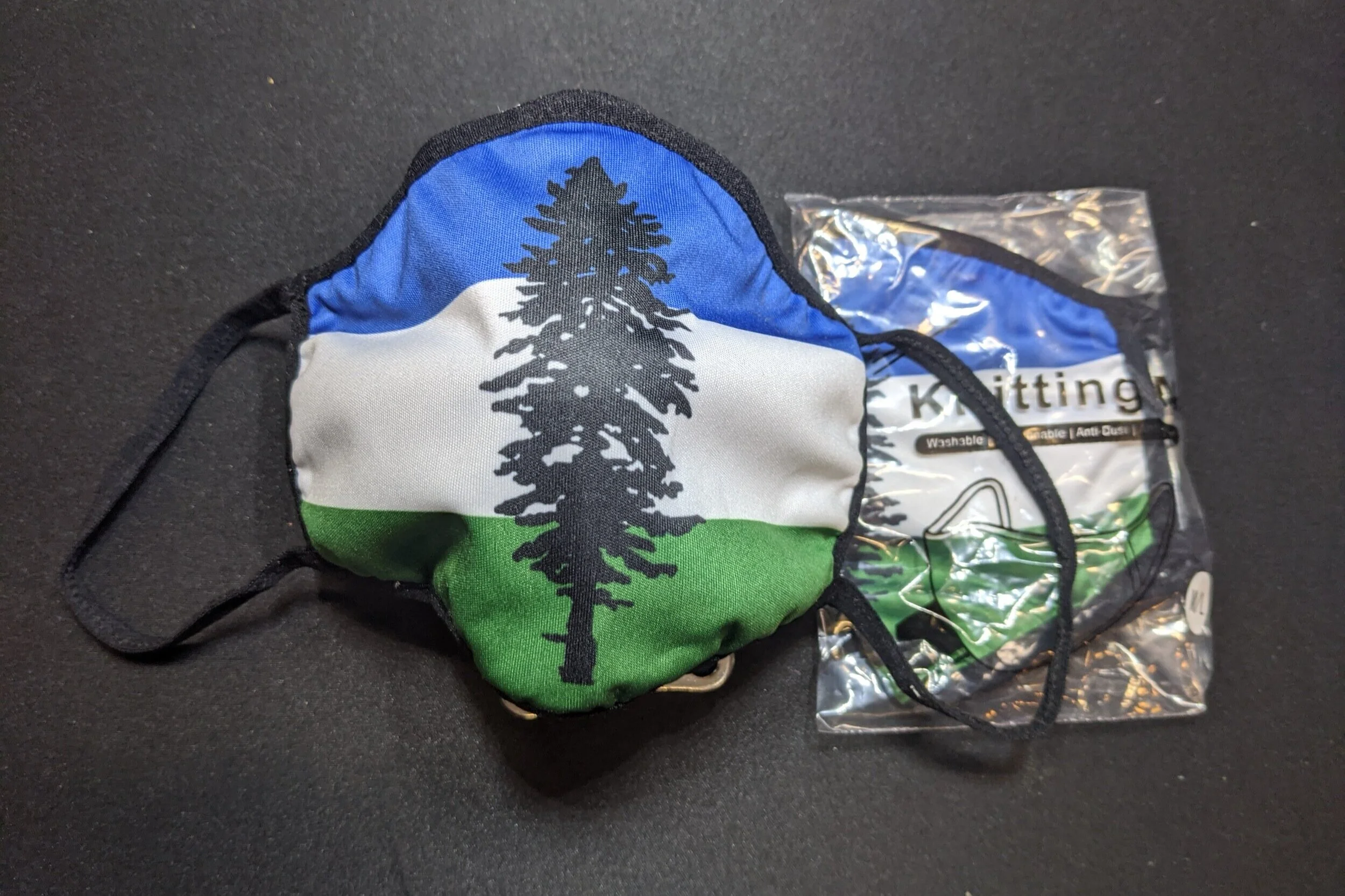 Cascadia Doug Flag Mask 4 Ply w/ Filter Pocket. Re-Useable / Washable.