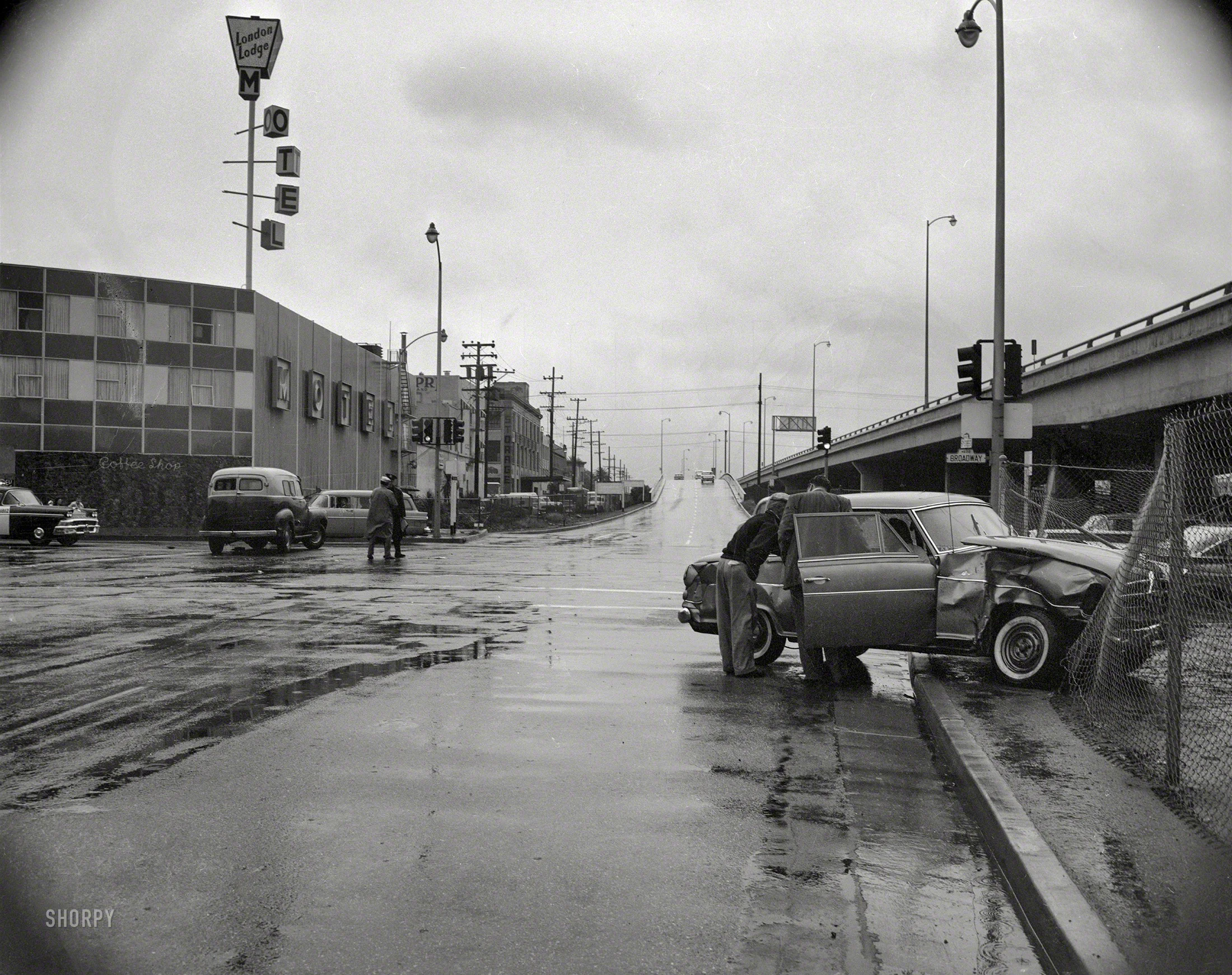 7th_and_Broadway.jpg