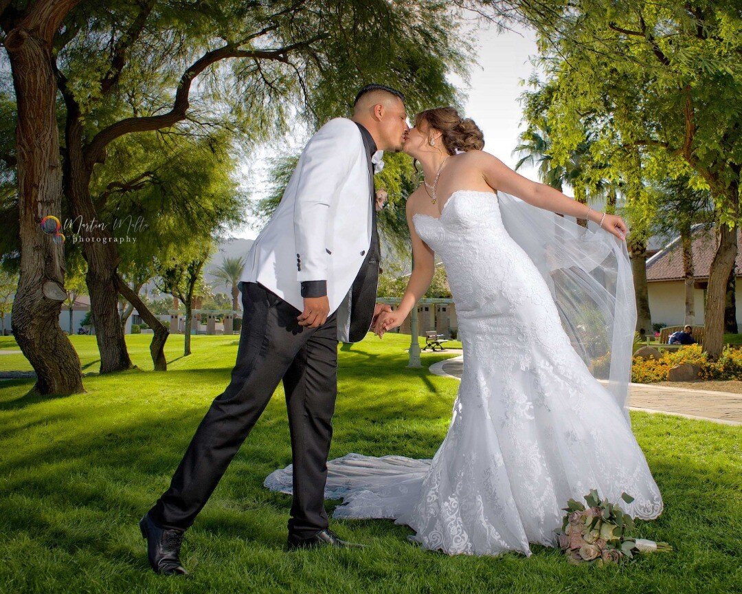 La Quinta ca.
Love is in the air..
.
.
.
.
#weddingphotography #weddingdress #weddinginspiration #coachellawedding #rancholamora