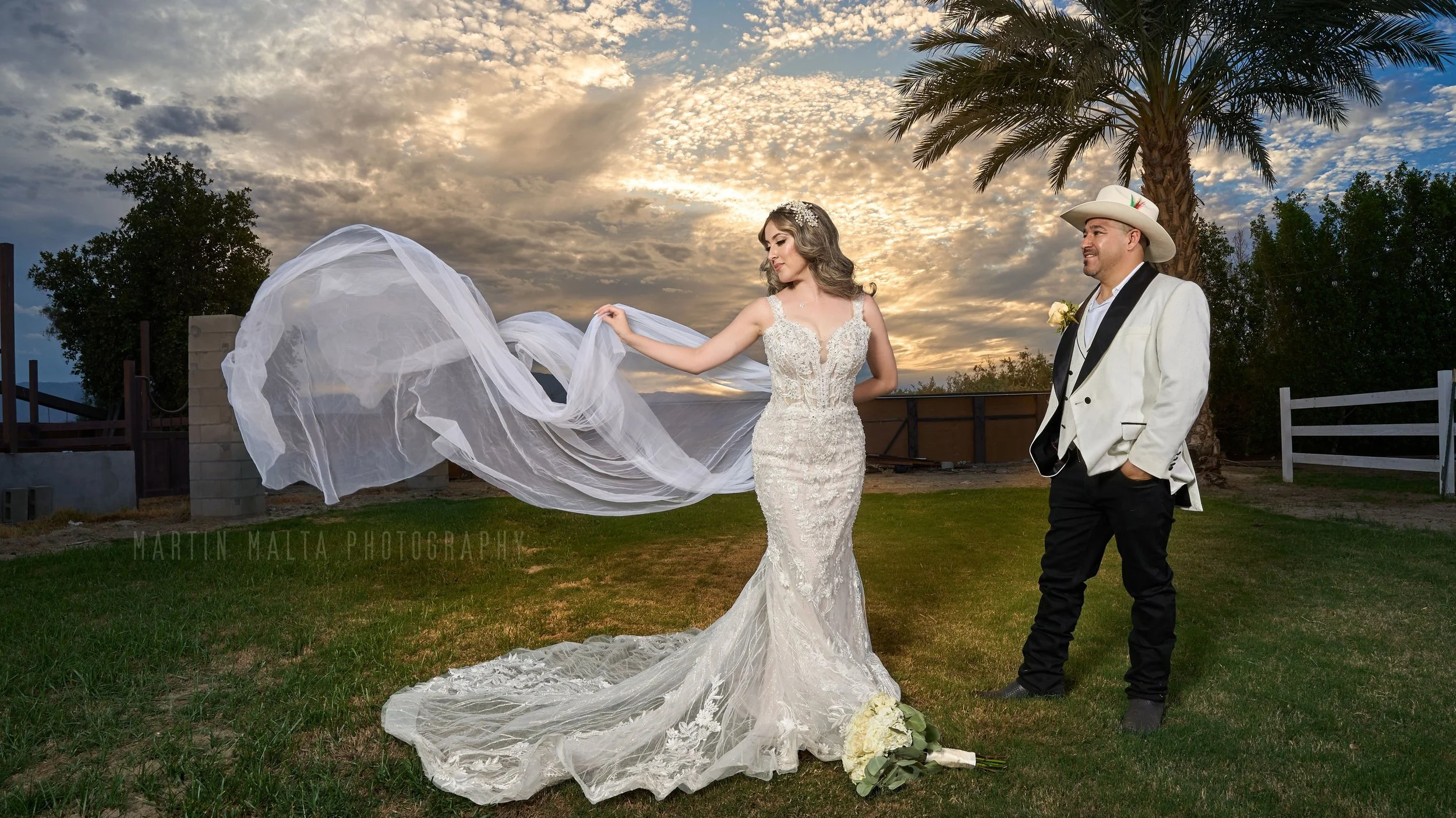 Catalina + Jesus, our Wedding 

www.martinmalta.com
Venue: Rancho Los Magueyes, Thermal ca.
Photographer : @martinmalta
Videography : Emanuelmalta
Banda: @bandalanuevadearranke 
Grupo: @gruponuevafusion 
.
.
.
.
.
#weddingphotographer
#coachellaweddi
