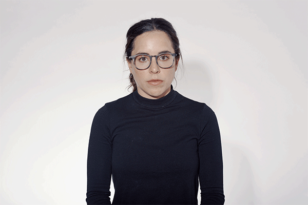 Beta-III-Optico-Mujer.gif
