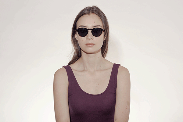 Alpha-I-Sol-Mujer.gif