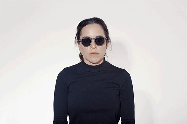 Epsilon-I-Sol-Mujer.gif