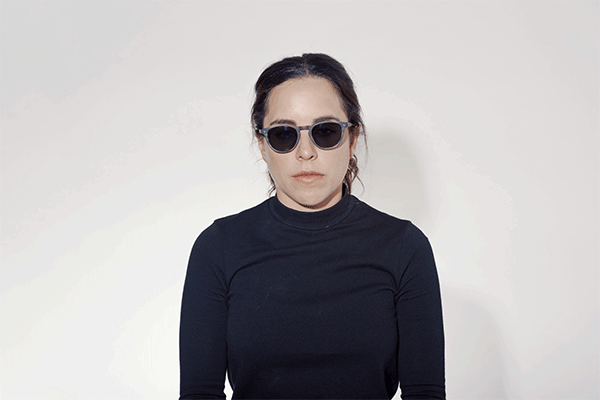 Epsilon-III-Sol-Mujer.gif