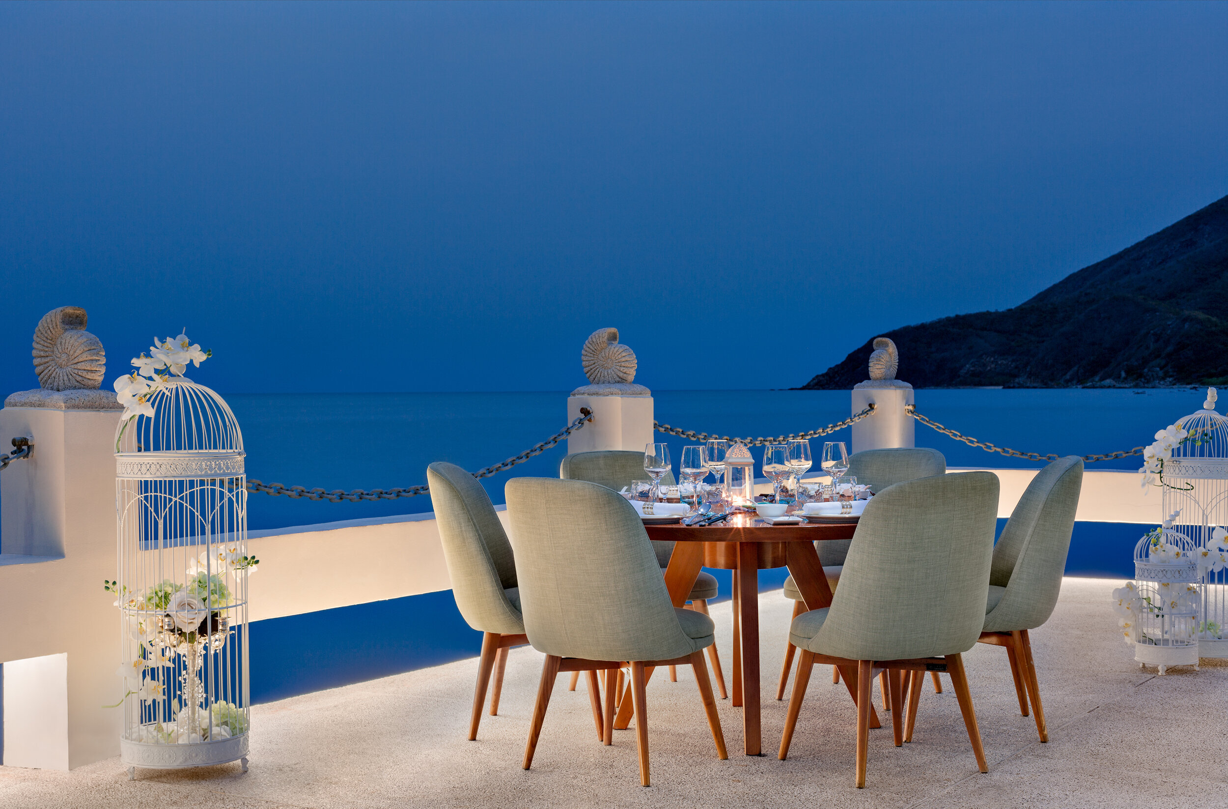 syxha-intercontinental-sanya-resort-sea-pavilion-dinner-sea-view.jpg